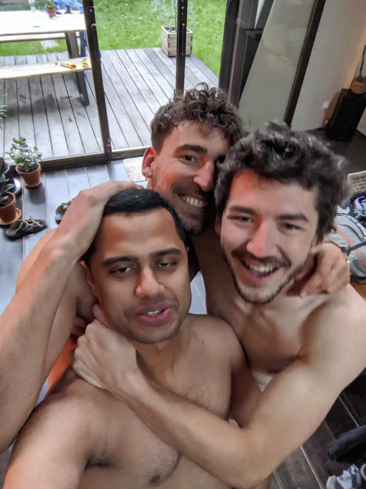 Rishik, Quentin, et Moi après une longue soirée ~ 2023